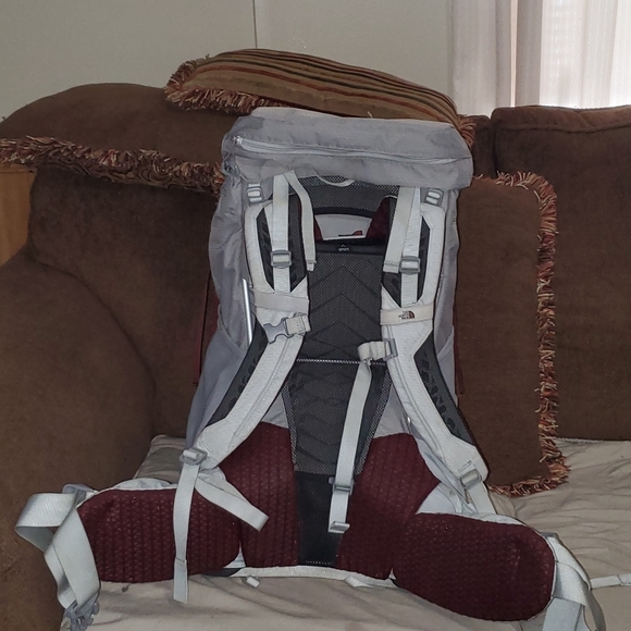 Northface Banchee 50L - Picture 2 of 7